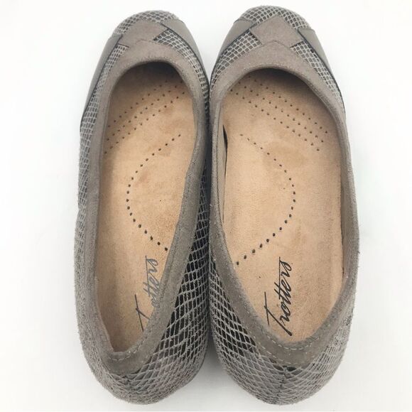 Trotters SHARP Brown Leather Faux Reptile Design Cushioned Slip On Ballet Flat - Picture 12 of 16